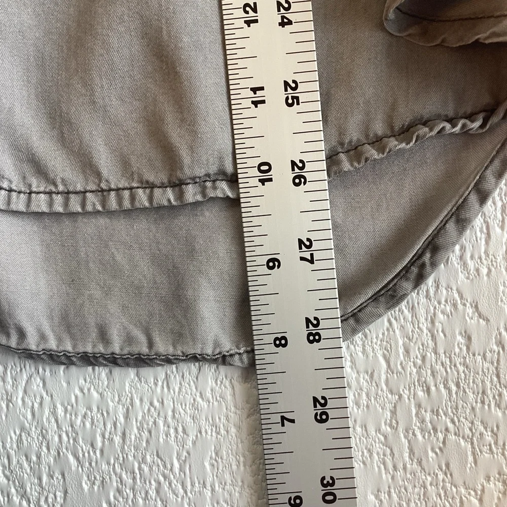 Terre‎ Bleue Lyocell Split Back Roll Tab Sleeve Gray Green Blouse Medium